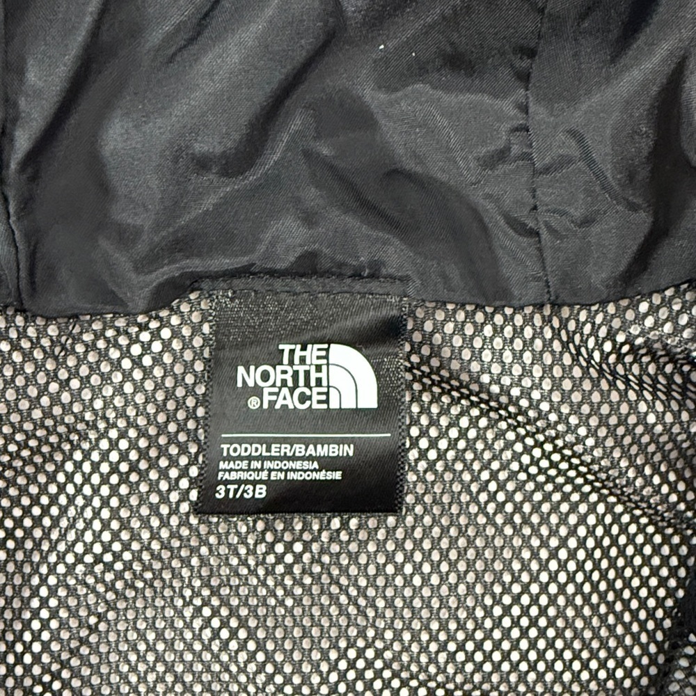 The North Face Light Pink and Black Jacket - Picture 2 of 11